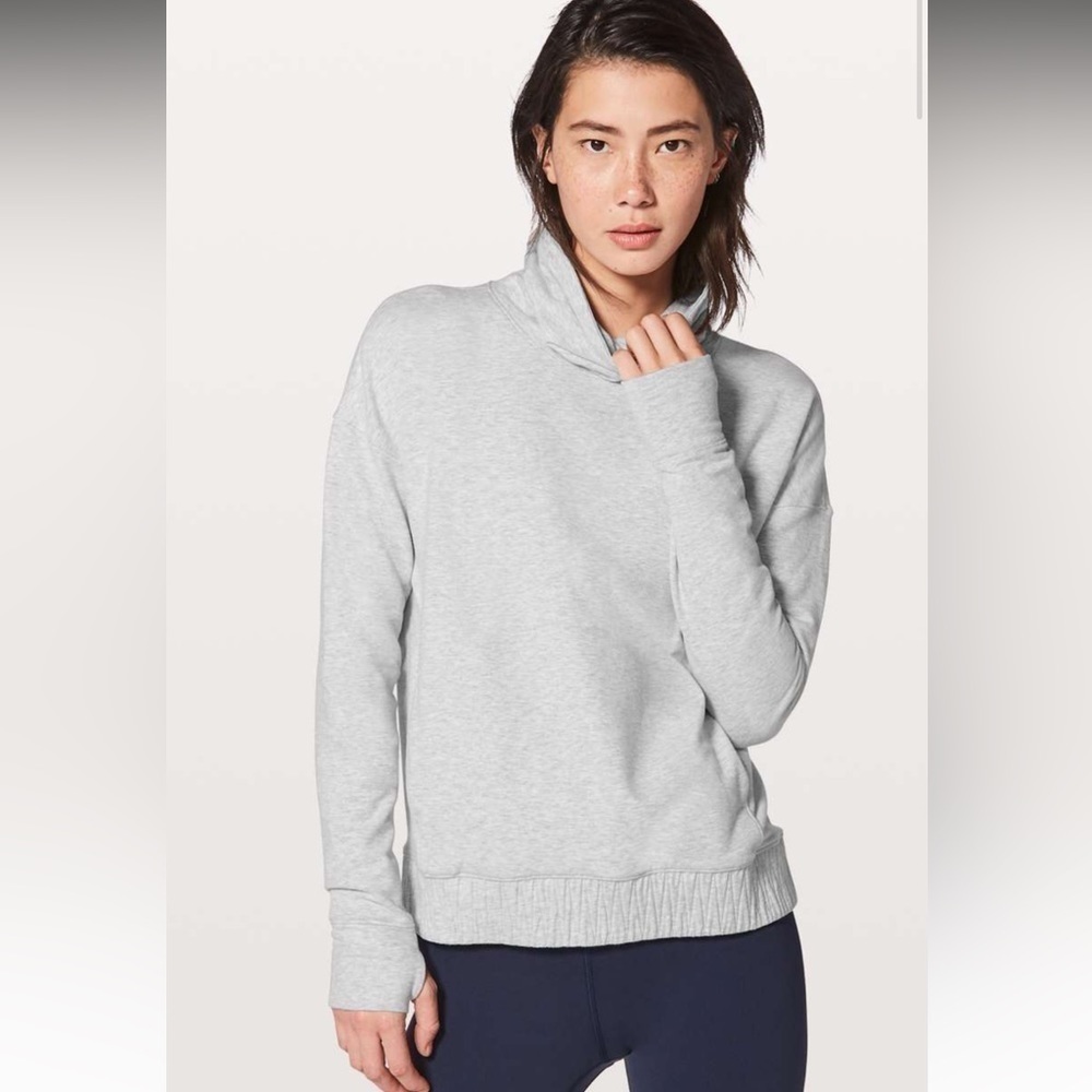 LULULEMON STRESS LESS PULLOVER